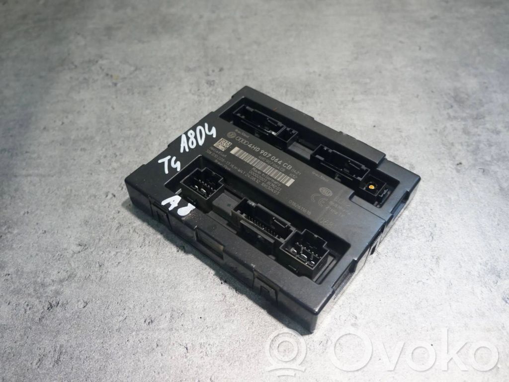 Audi A8 S8 D4 4H Komforto modulis 