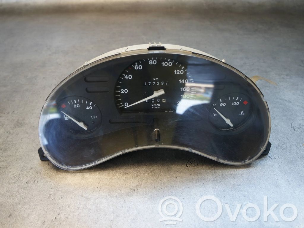 Opel Corsa B Spidometrs (instrumentu panelī) 