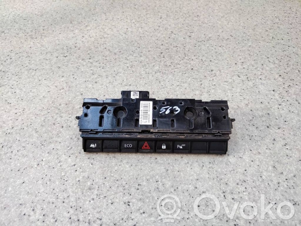 Renault Master III Hazard light switch 