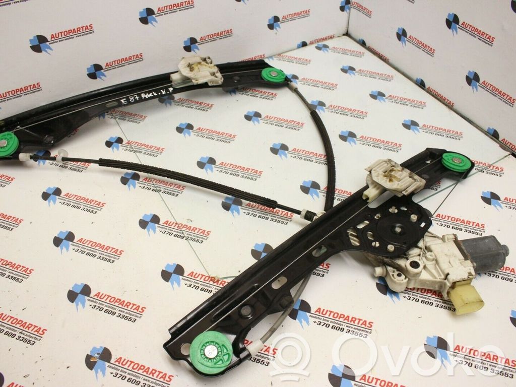 BMW 1 E81 E87 Front door window regulator with motor 