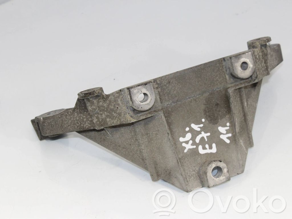 BMW X6 E71 Gearbox mounting bracket 