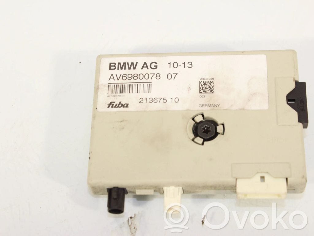 BMW 1 E82 E88 Antenos stiprintuvas 