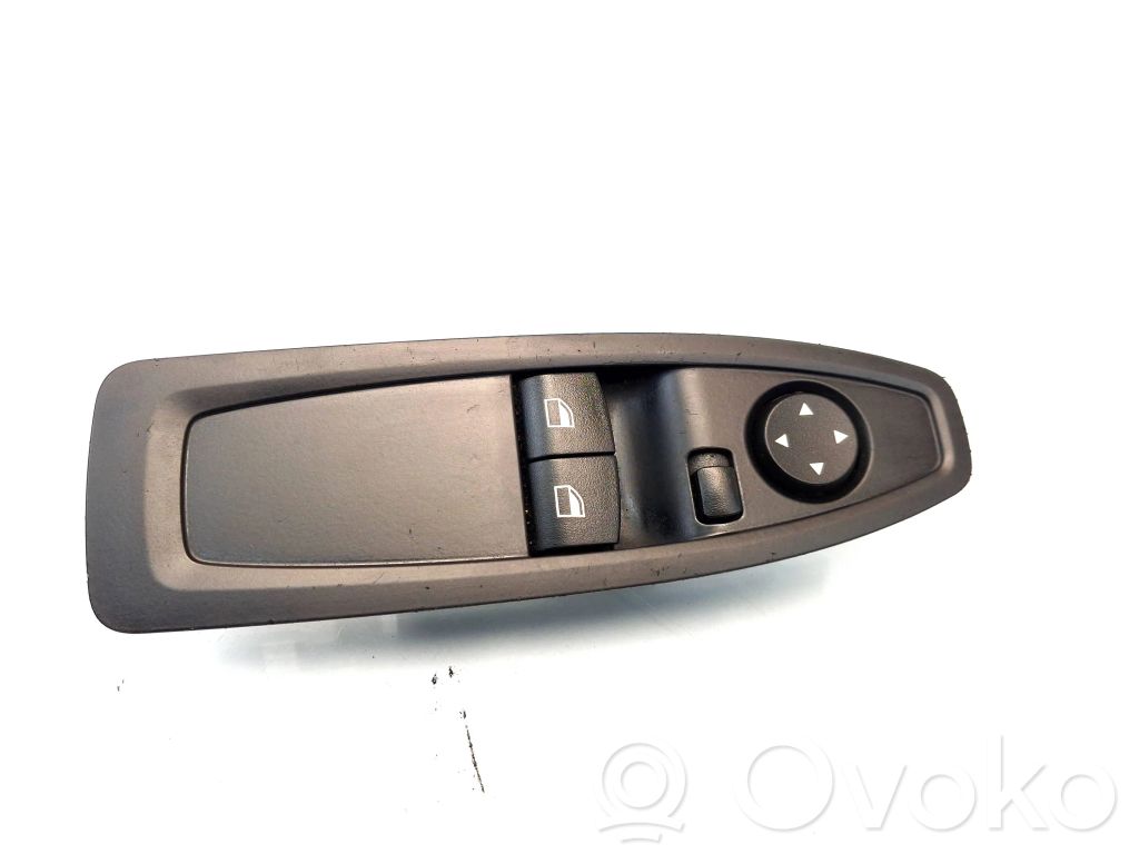 BMW 1 F20 F21 Electric window control switch 
