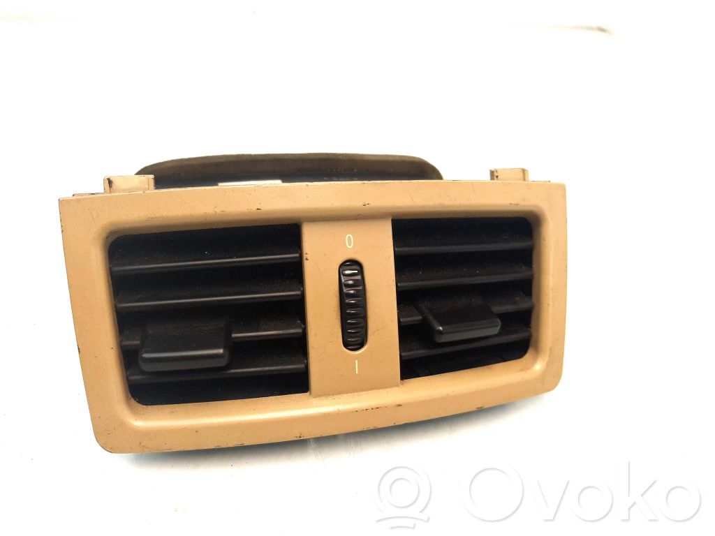 BMW 3 E90 E91 Rear air vent grill 