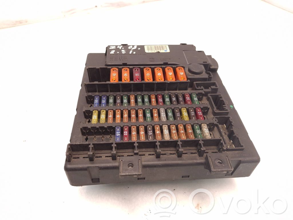 BMW Z4 E85 E86 Fuse module 