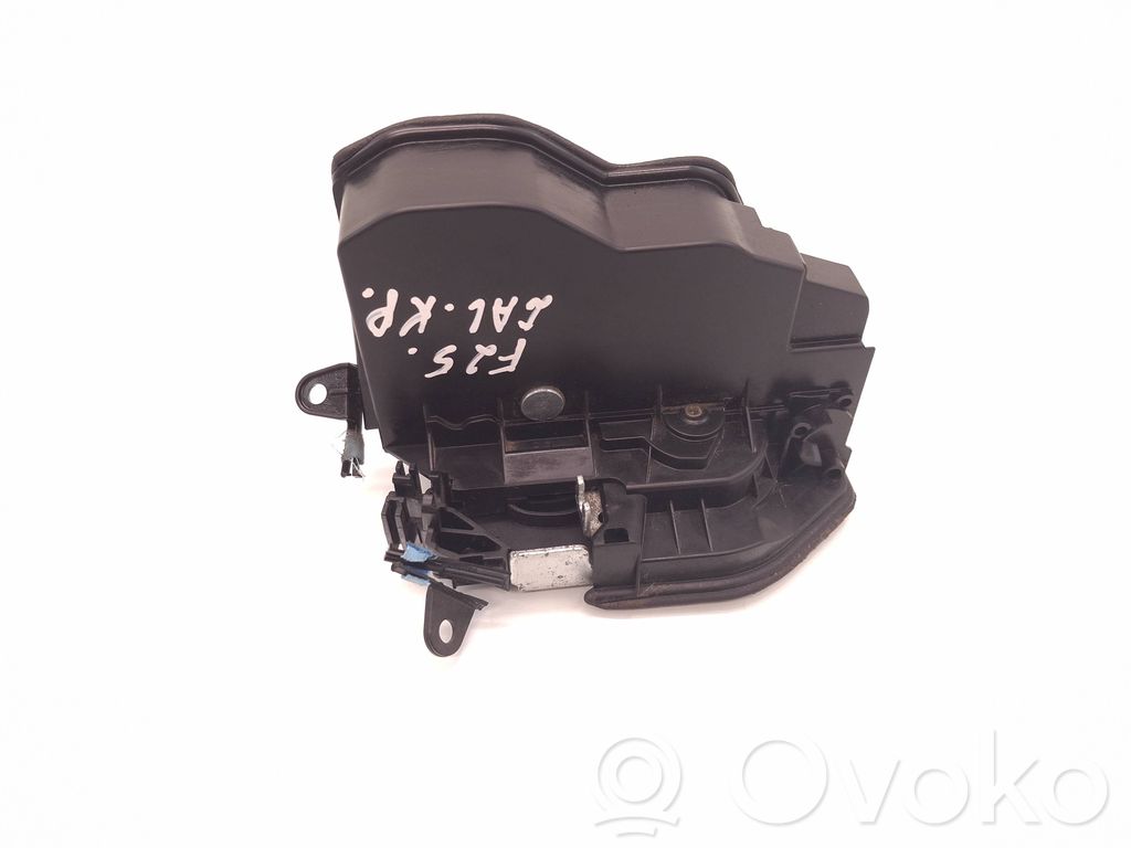 BMW X3 F25 Takaoven lukko 