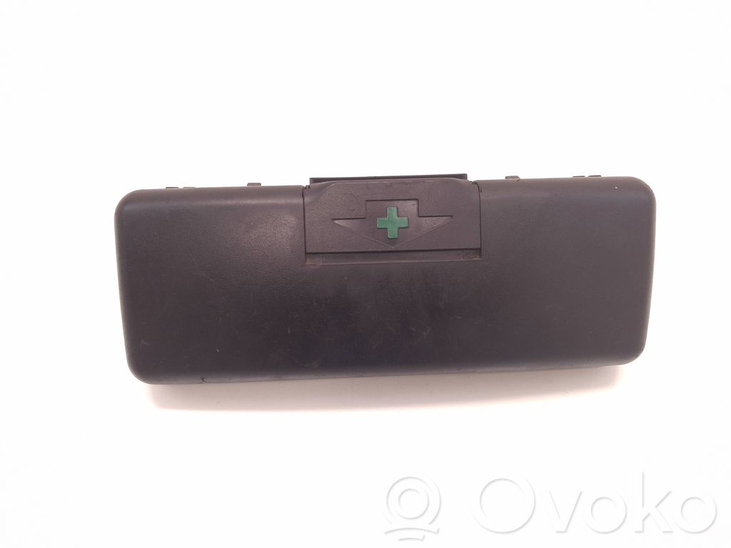 BMW 5 E39 First aid kit 