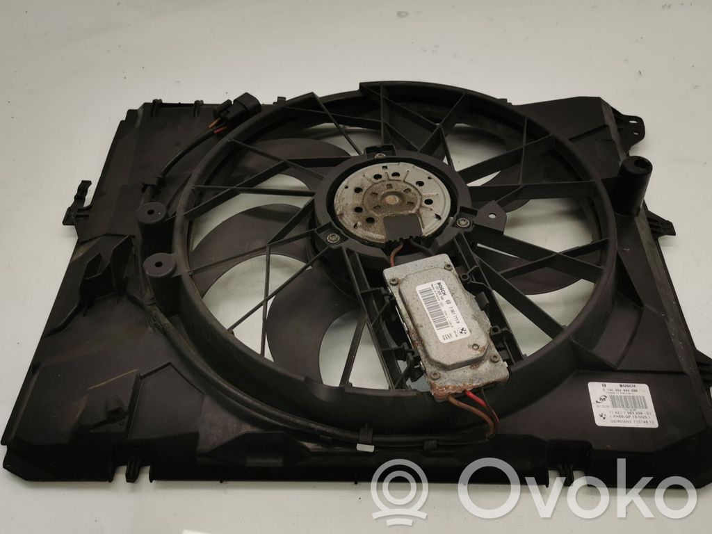 BMW 1 E81 E87 Elektrisks radiatoru ventilators 