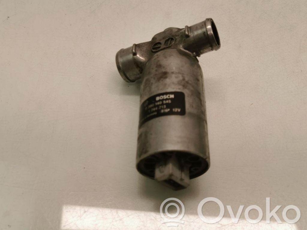 BMW 5 E39 Brīvgaitas vārsts (regulators) 