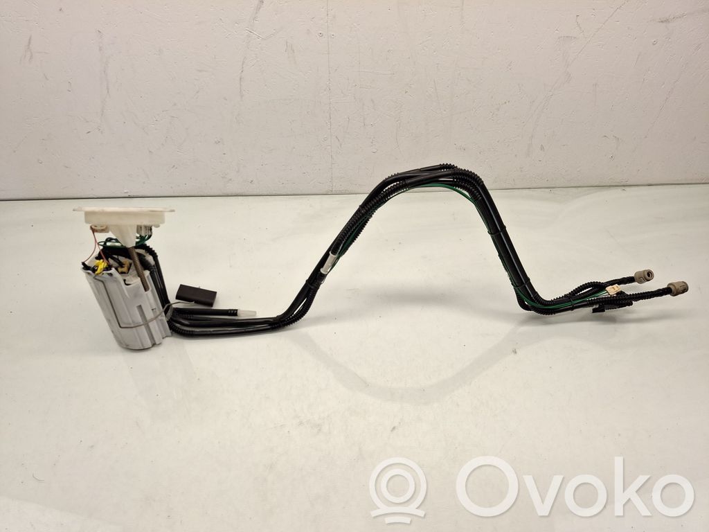 BMW 5 E60 E61 Polttoainesäiliön pumppu 