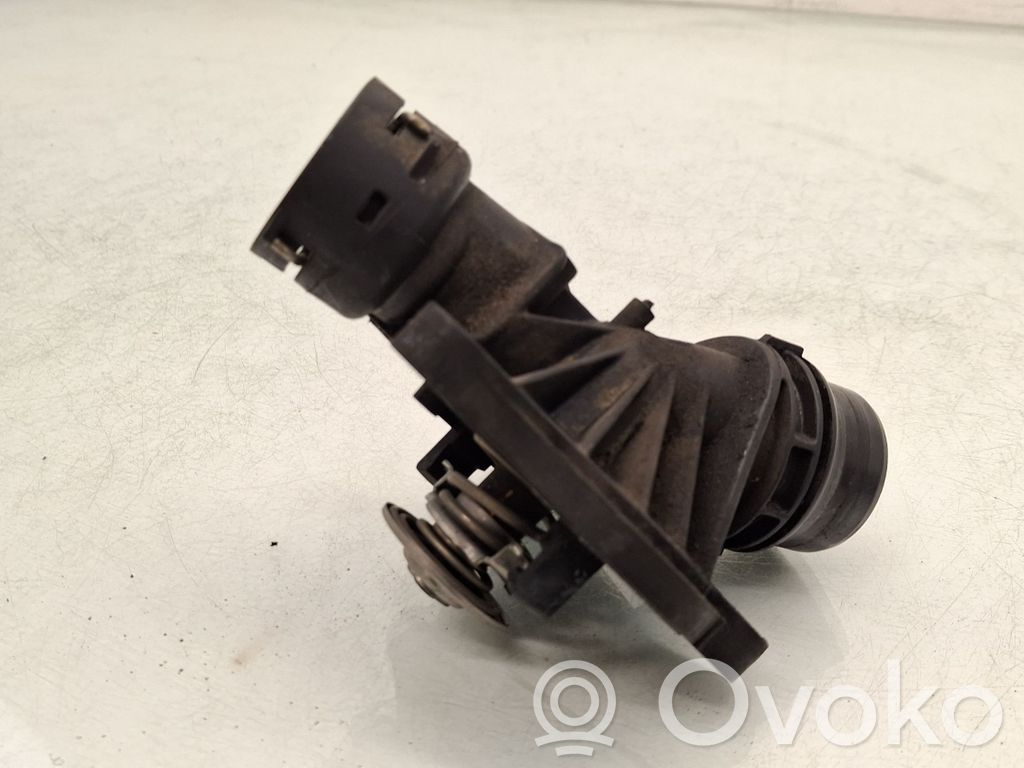 BMW 3 E46 Termostats / termostata korpuss 
