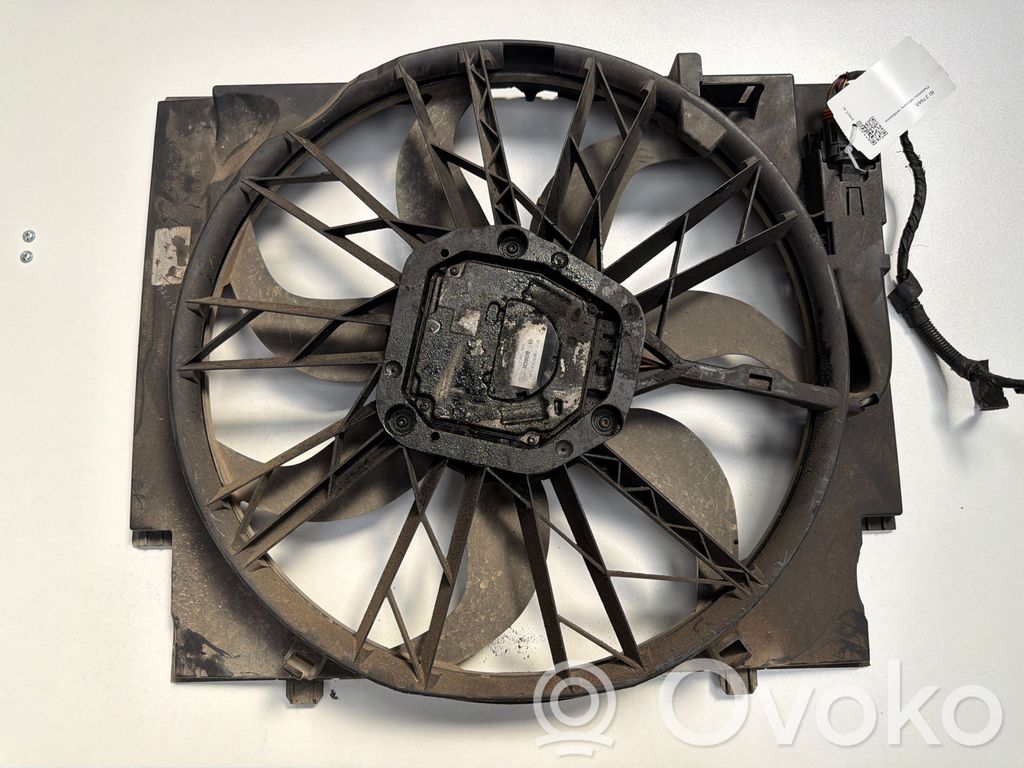 BMW 5 E60 E61 Elektrisks radiatoru ventilators 