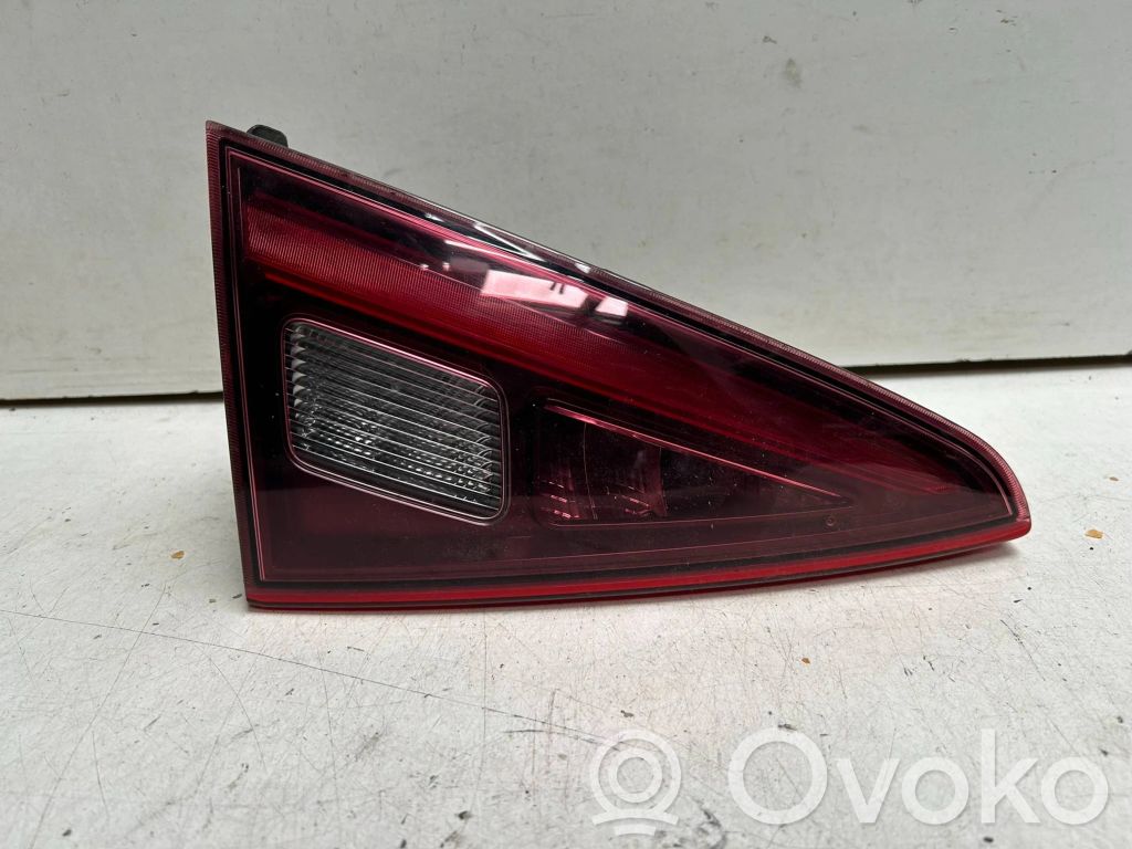 Alfa Romeo Giulia Takaluukun takavalot 