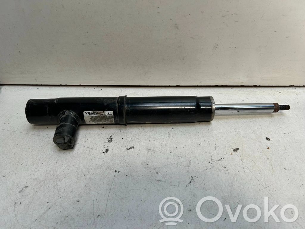 Volvo XC90 Priekinis amortizatorius 