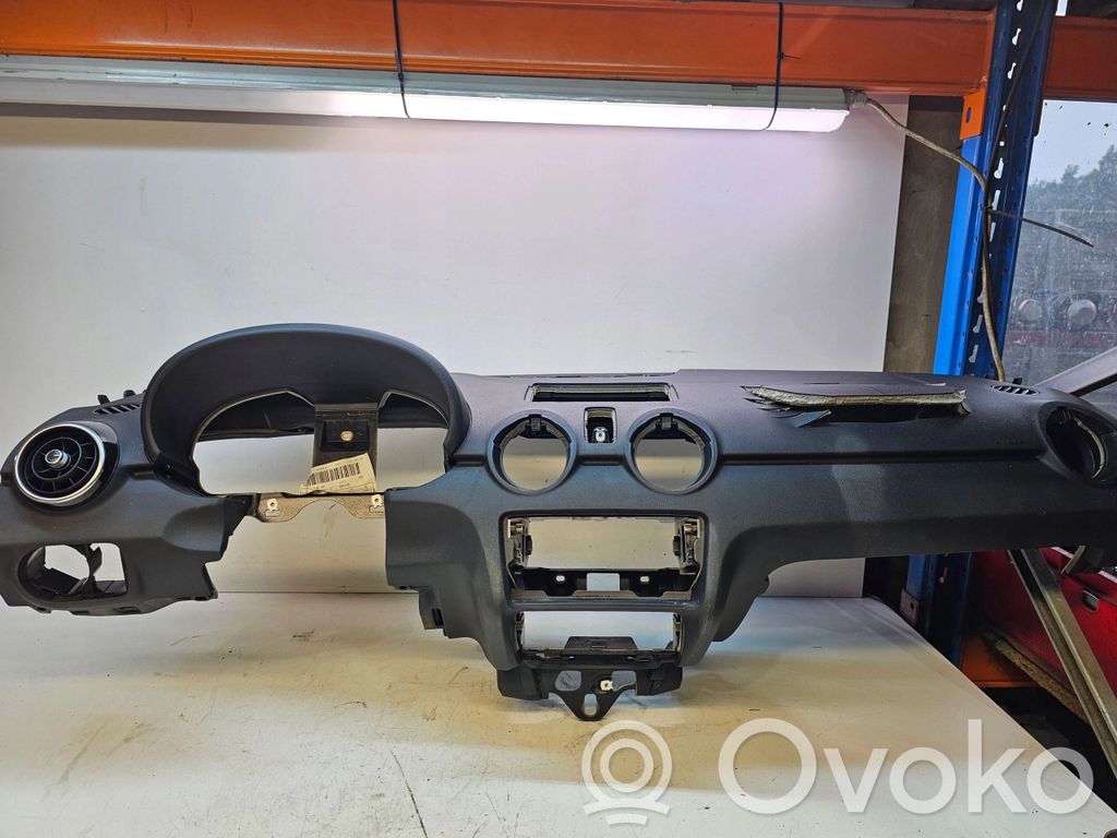 Audi A1 Panelė 