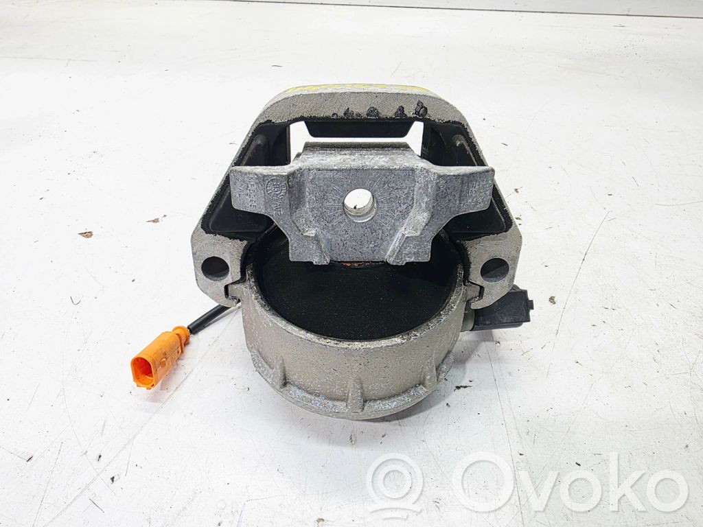Audi A6 C7 Engine mount vacuum valve 