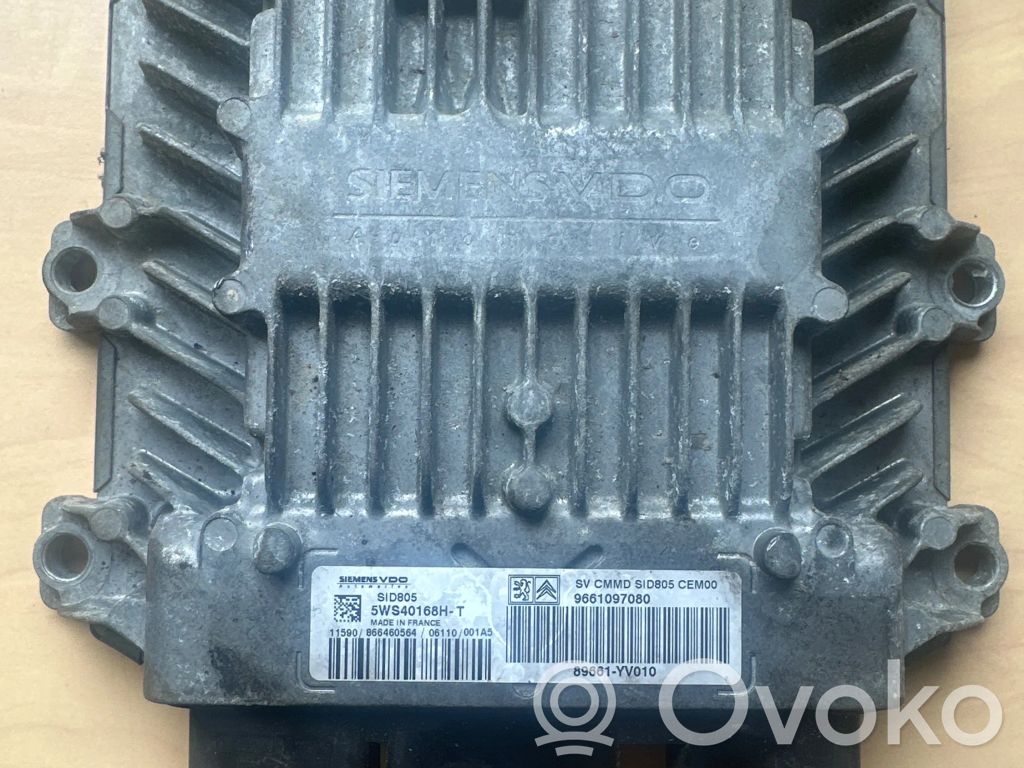 Peugeot 107 Engine control unit/module 