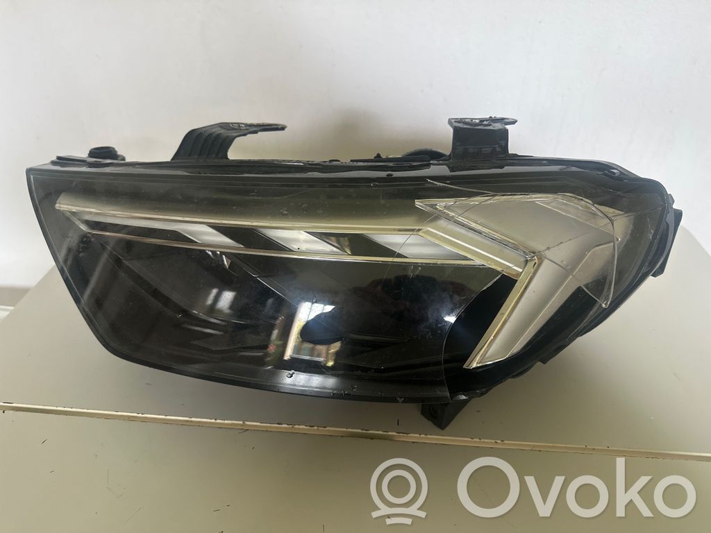 Scheinwerfer   82A941773,90159061