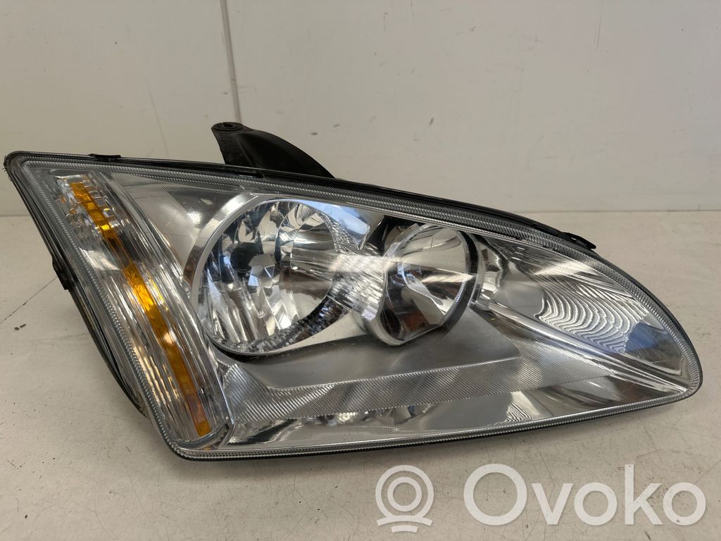 Headlight/headlamp   RHT10178,011A02A