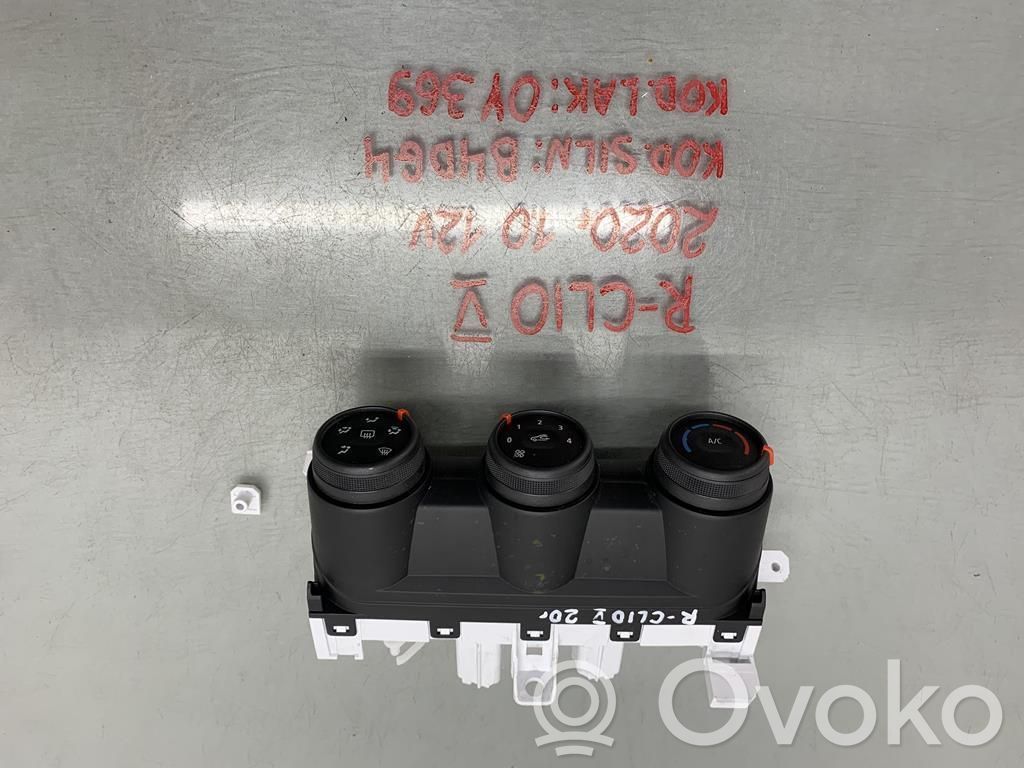 Renault Clio V Climate control unit 