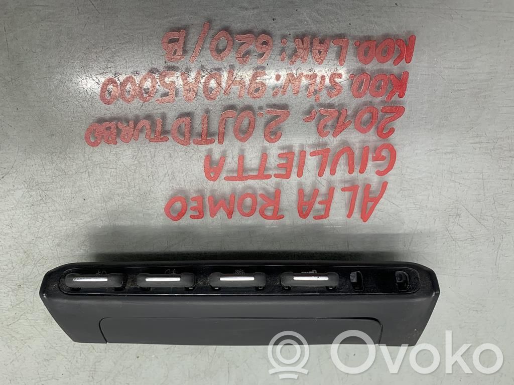 Alfa Romeo Giulietta Interruptor de control multifunción 