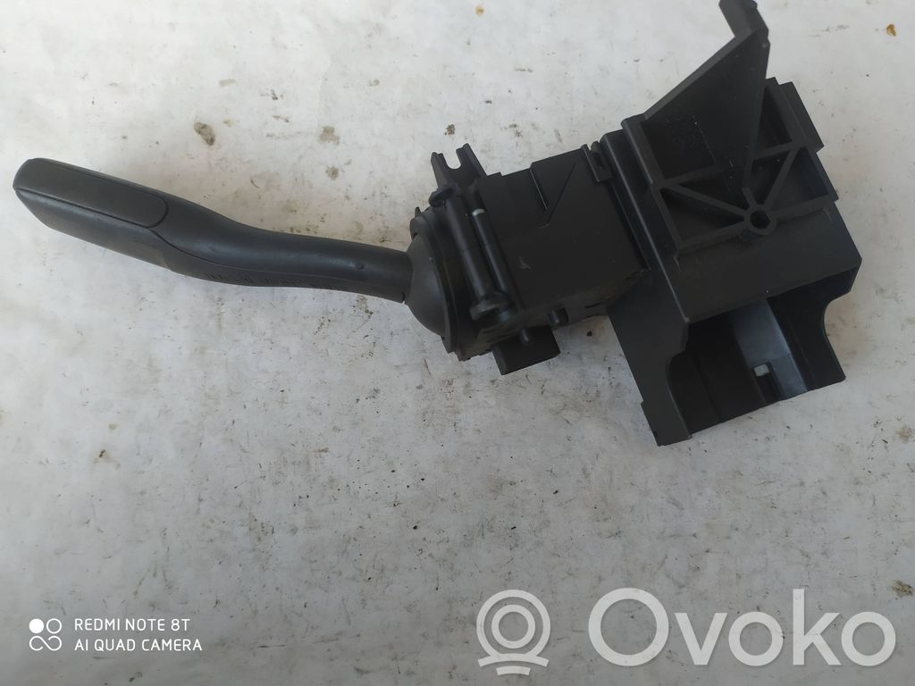 Audi A6 S6 C6 4F Commodo de clignotant 