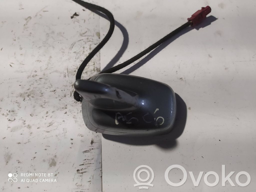 GPS-pystyantenni   4F9035503B