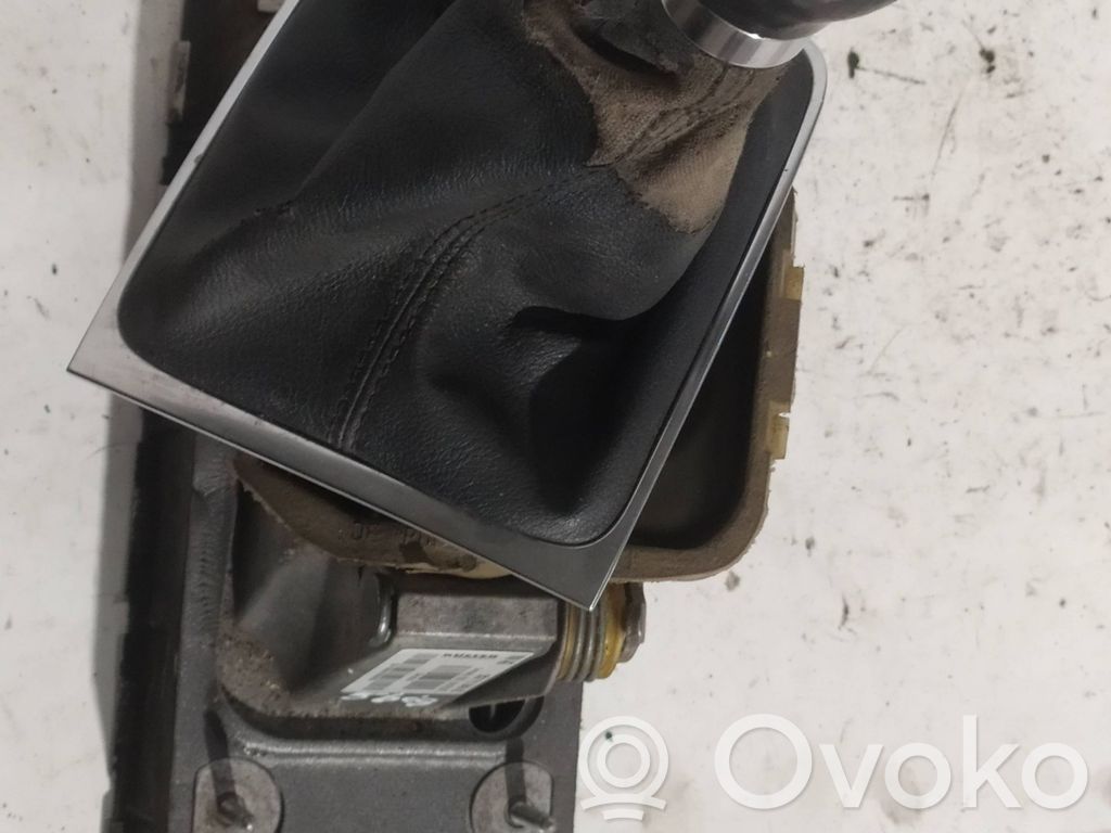 Volkswagen PASSAT B6 Selettore cambio 