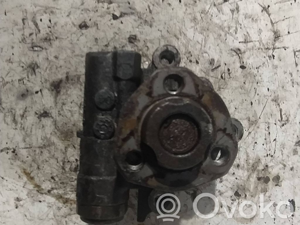 Ohjaustehostimen pumppu   7H0145157AA