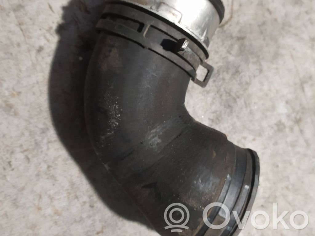 Volkswagen PASSAT B6 Intercooler hose/pipe 