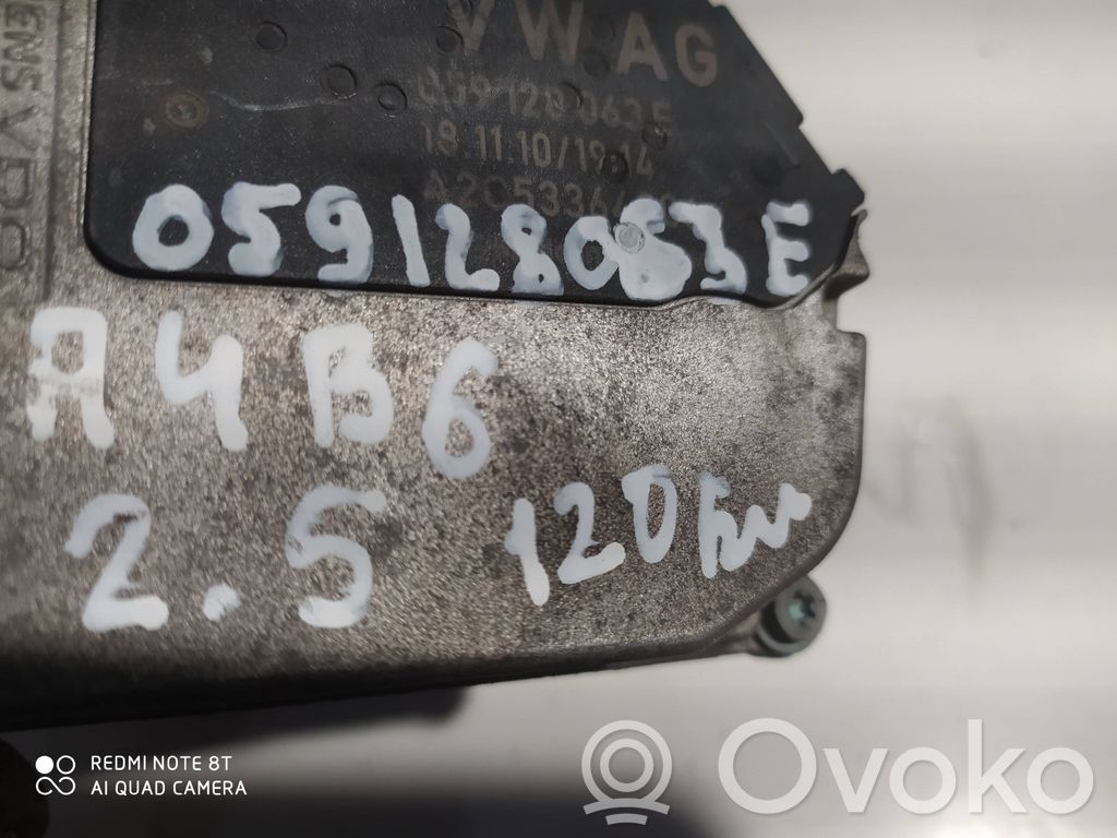 Audi A4 S4 B6 8E 8H Droseļvārsts 