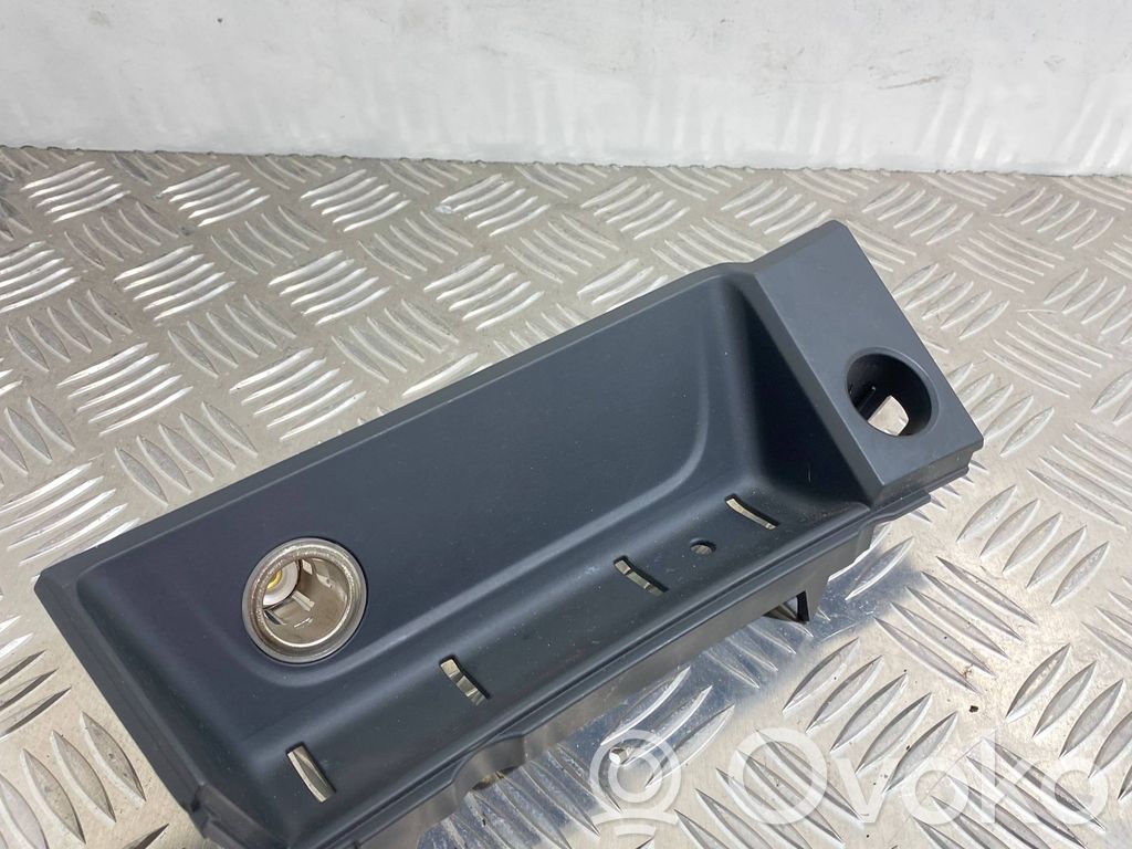 Audi A4 S4 B9 Verkleidung Zigarettenanzünder 