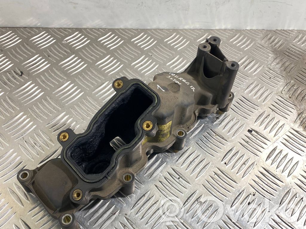 Volkswagen Touareg II Intake manifold 