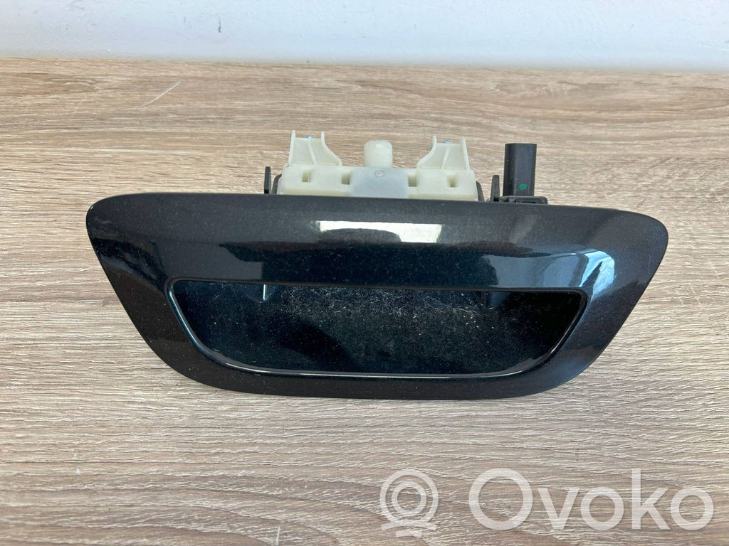 Chrysler Pacifica Tailgate opening switch 