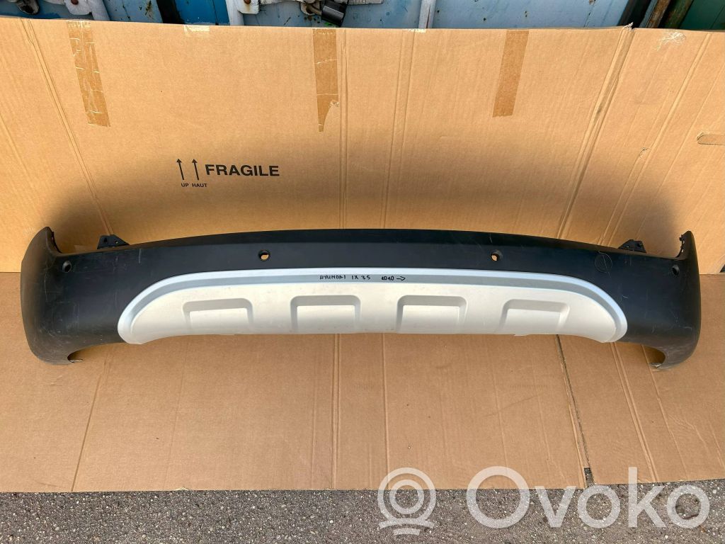 Hyundai ix35 Moldura inferior del parachoques trasero 