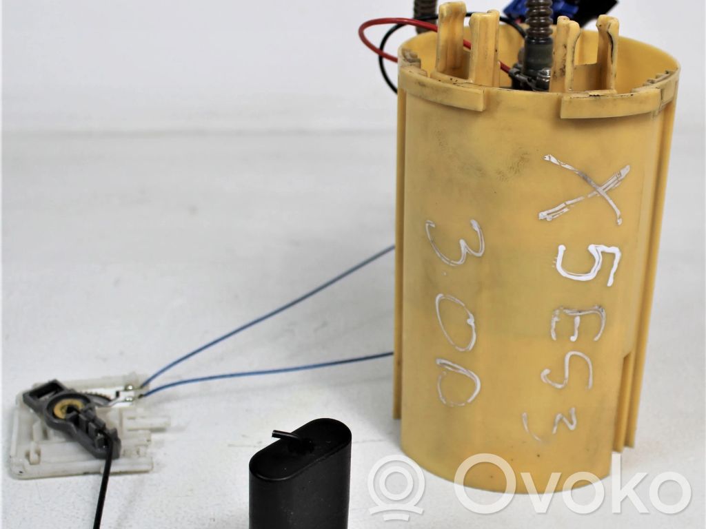 BMW X5 E53 Kraftstoffpumpe im Tank 