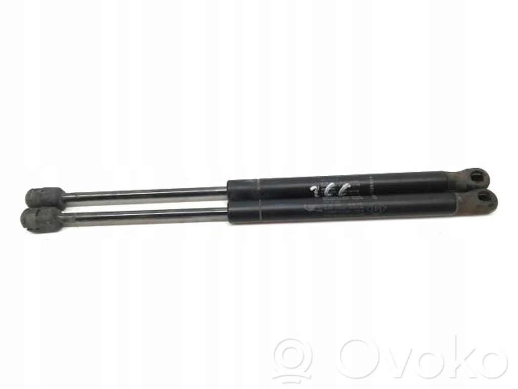Renault Megane II Shock absorber/damper mounting bracket 