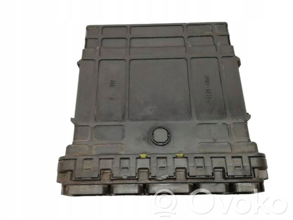 Mitsubishi Eclipse Variklio valdymo blokas 