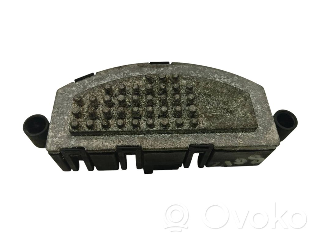 Rezystor / Opornik dmuchawy nawiewu   8T0820521G