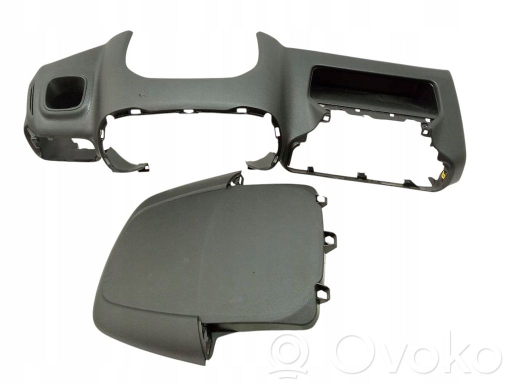 Toyota ProAce City Otros repuestos del interior 