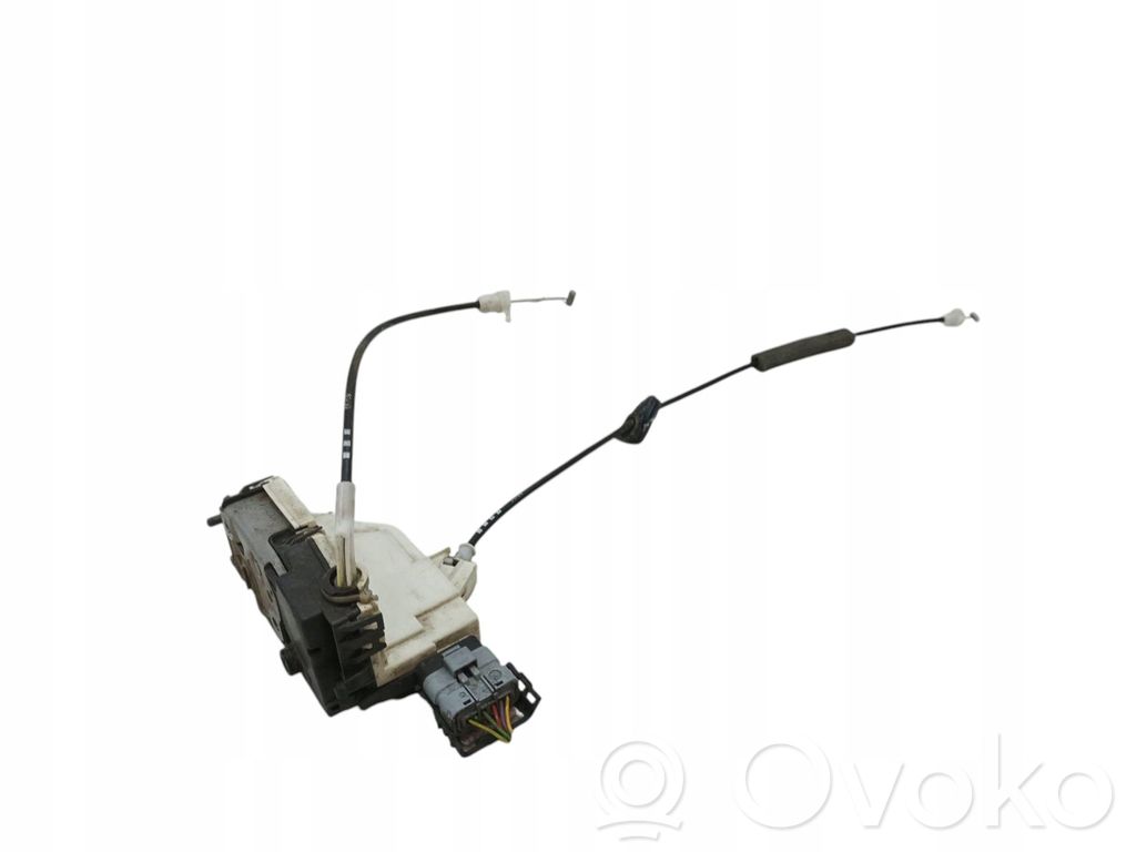 Peugeot 308 Front door lock 