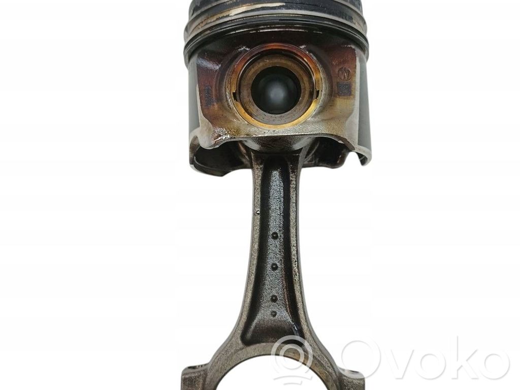 BMW 5 G30 G31 G38 Virzulis ar klani 