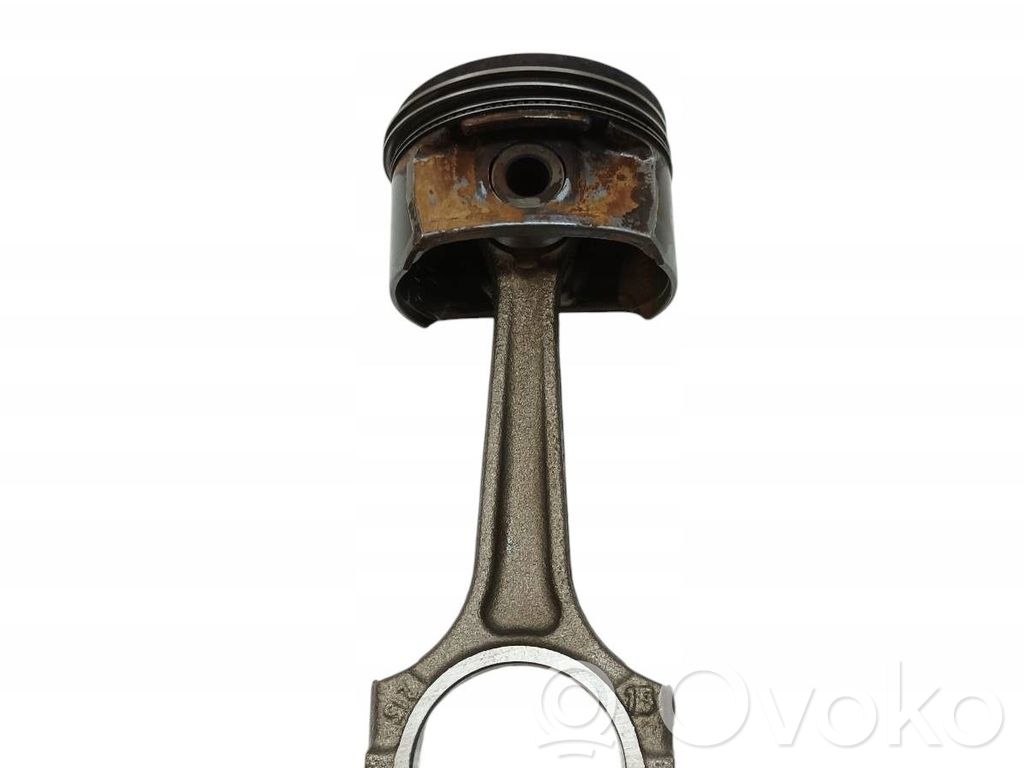 Opel Corsa E Piston with connecting rod 