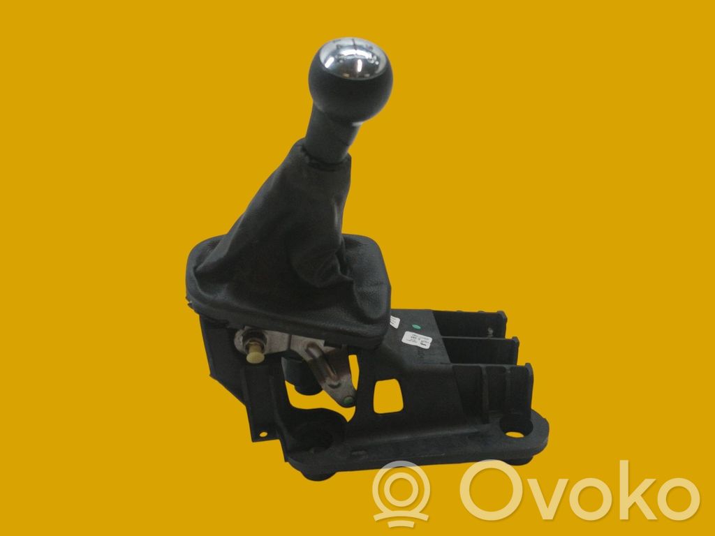 Citroen C3 Gear shifter/selector 