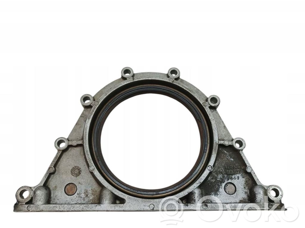 BMW 7 E65 E66 Kita variklio skyriaus detalė 