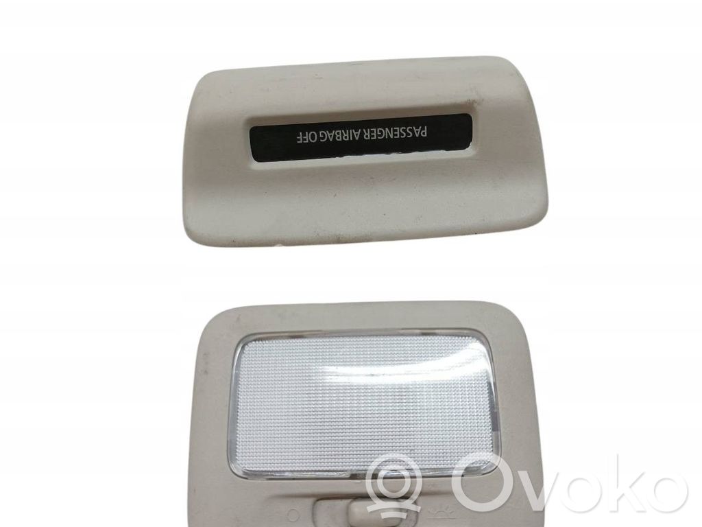 Mitsubishi Space Star Luz del asiento trasero 