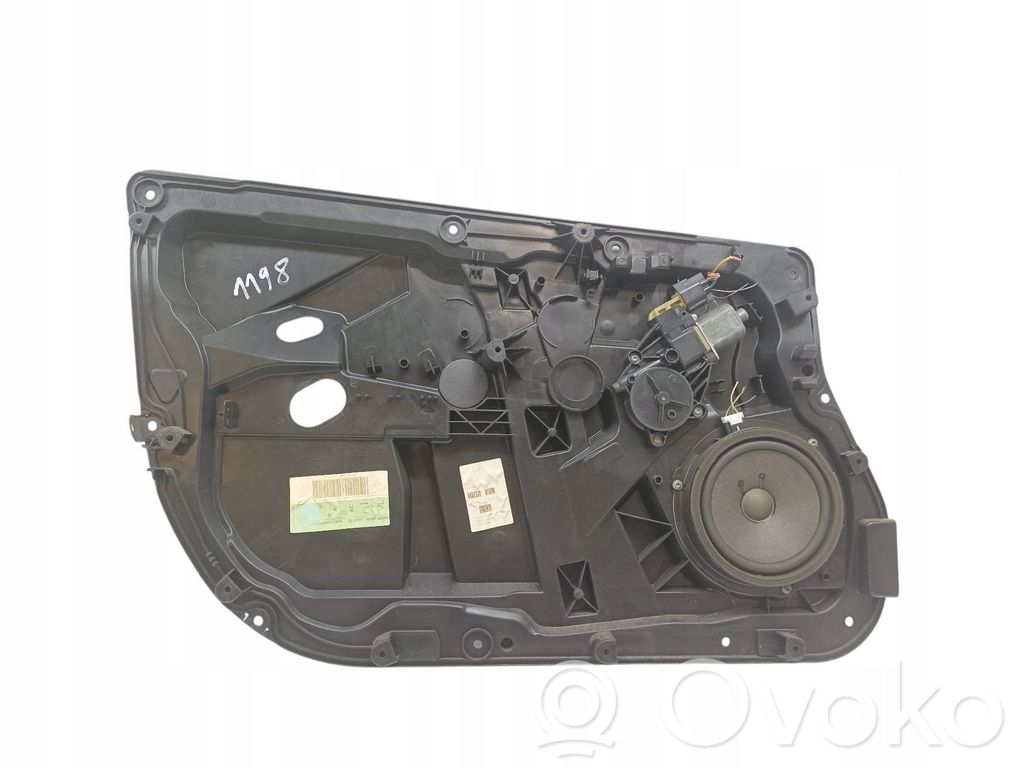 Mechanizm podnoszenia szyby przedniej bez silnika   8A61A045H17AF