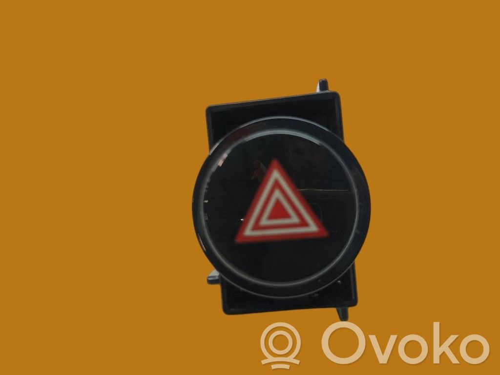 Hazard light switch   8433202300
