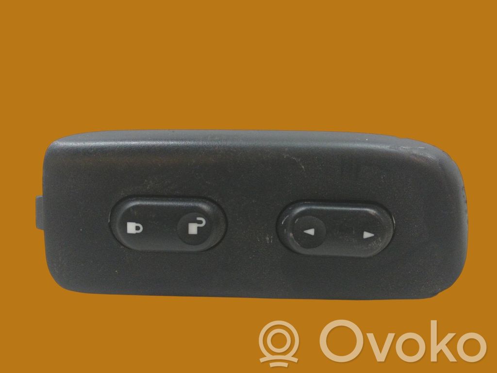 Quarter vent window switch