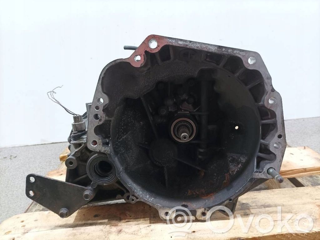 Manualna 5-biegowa skrzynia biegów   2540PA2,16V